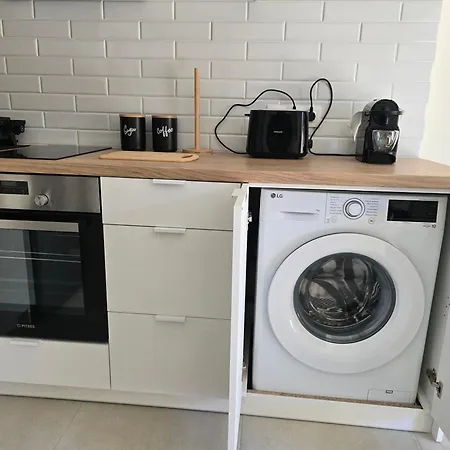 Divine Apartman *